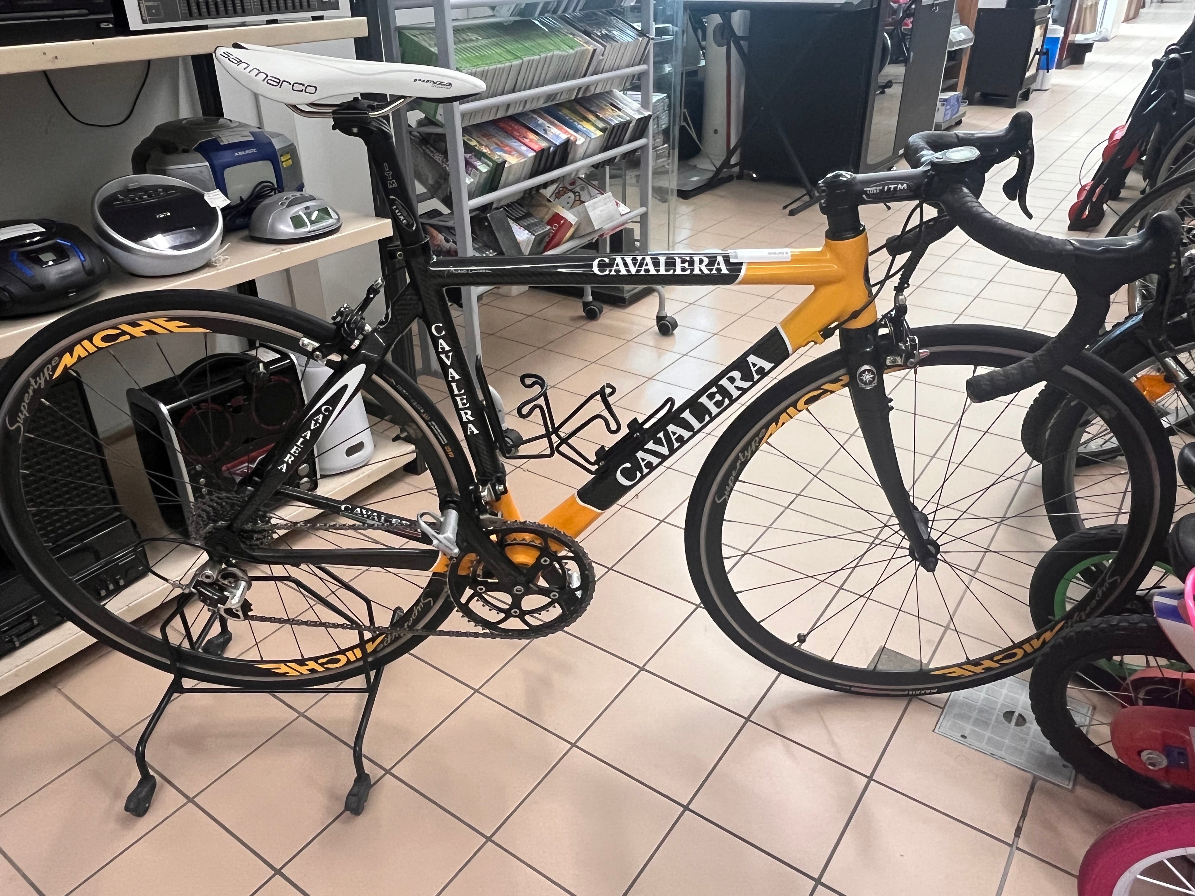 Biciclettada Corsa Cavalera Con Cerchi Firmati Miche