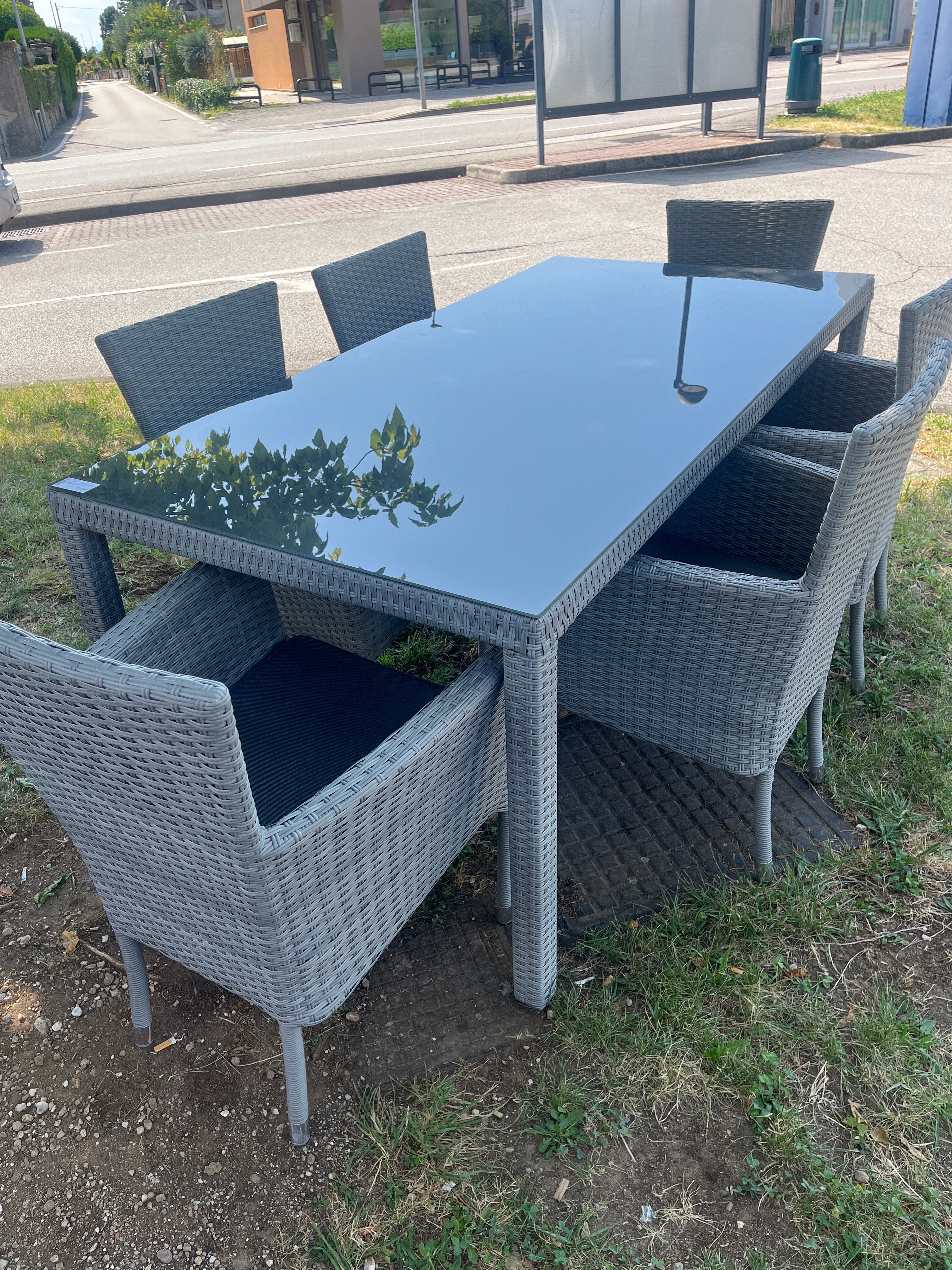 Tavolo Rattan 160x90 + 06 Poltroncine